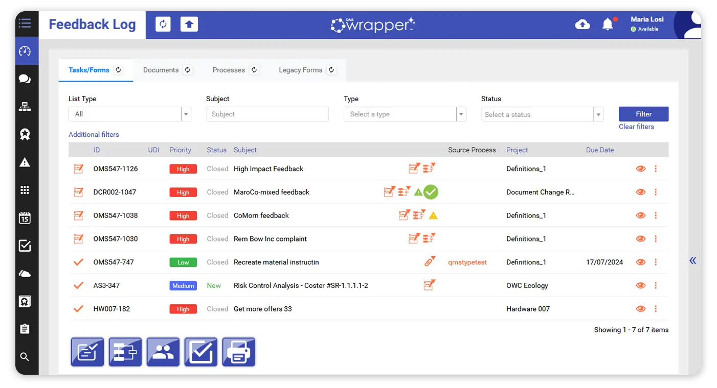 qmsWrapper Feedback Log showing customer complaint management with traceable quality events